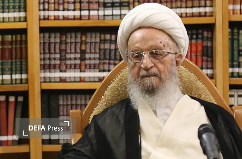 آیت الله مکارم شیرازی از مراجع عظام تقلید آیت الله مکارم شیرازی از مراجع عظام تقلید