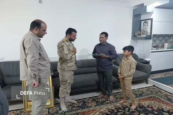 دیدار با خانواده شهدا دیدار با خانواده شهدا