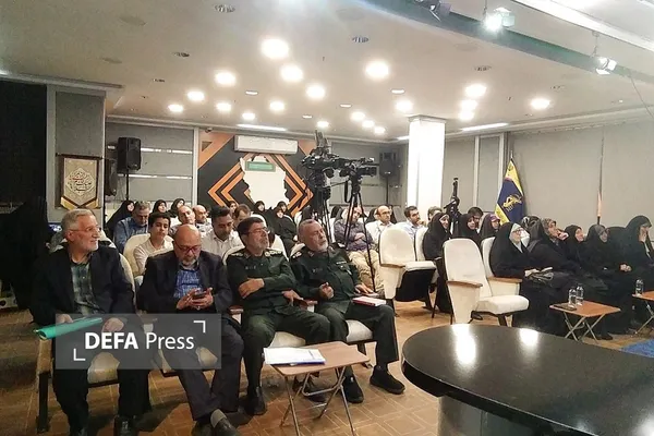 رونمایی از کتاب «سخت ولی شیرین» / سردار قربانی: نقش همسران فرماندهان در تربیت فرزندان بخشی از پیروزی‌های پنهان انقلاب است