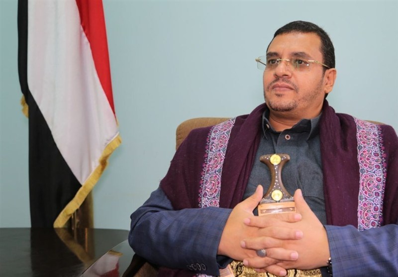 حزام الأسد يسخر من المجرم ترامب بعد تراجعه عن تنفيذ تهديداته