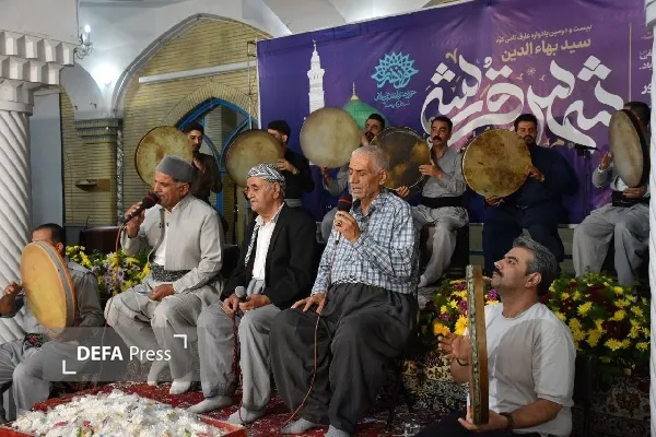 شور وحدت و ارادت نبوی در مسجد جامع سنندج
