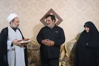 دیدار نماینده ولی‌فقیه در سیستان و بلوچستان با خانواده‌های ۲ شهید جنگ تحمیلی