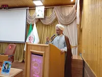 مادری، گرانبهاترین نقش بانوان است