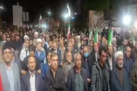 فیلم/ حضور حماسی مردم سنندج در تجمع شبانه تجلی عشق به وطن