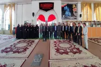 ادای احترام کارکنان استانداری کهگیلویه و بویراحمد به مقام شامخ شهدا در آغاز هفته دولت
