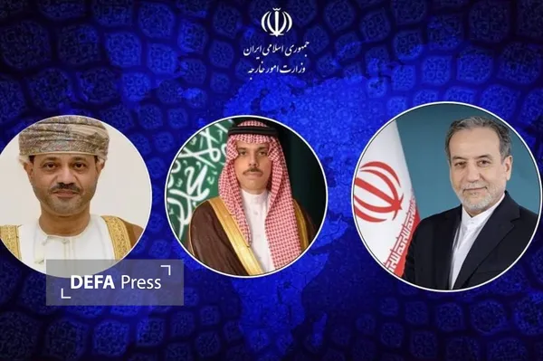 گفت‌وگوی تلفنی عراقچی با وزرای خارجه عربستان و عمان