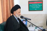 تشکیلات نباید جای خدا را بگیرد