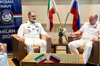 رایزنی دریادار ایرانی با فرماندهان نیرو‌های دریایی جهان
