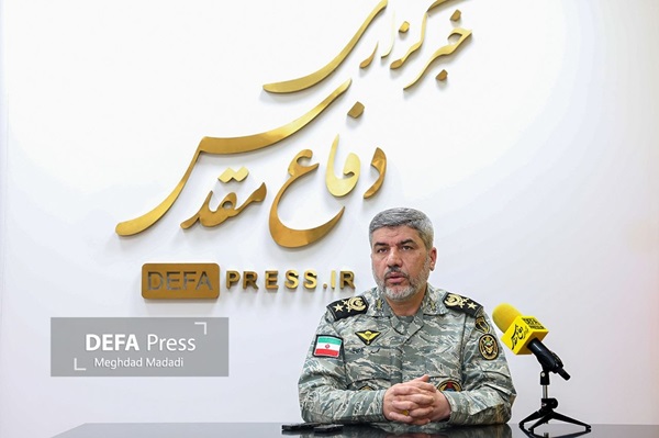 امیر اکرمی‌نیا: درآمد تنگه هرمز از فروش نفت پیشی می‌گیرد/ کشور‌های شرق آسیا برای عبور از تنگه هرمز التماس می‌کنند/ اجازه عبور دشمنان از تنگه هرمز را نخواهیم داد/ بساط آمریکا در منطقه را برخواهیم چید