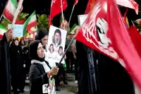 فیلم / پیوند ناگسستنی مردم با رزمندگان جان برکف