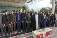 مادر شهیدان «عباس و باقر ملکی» در جوار فرزندانش آرام گرفت+ تصاویر