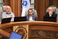 سهم ۶۰۰ مگاواتی یزد از برق خورشیدی تا پایان سال