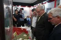 بازدید مسئولان قزوین از موزه شهدا در آغاز هفته دولت