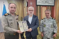 دیدار معاون نیروی انسانی ارتش با وزیر علوم، تحقیقات و فناوری