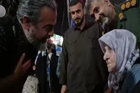 فیلم/ احترام ویژه «پرواز همای» به مادر شهید «حسین فکوری» در رشت