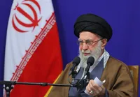امام خامنه‌ای: علت آشفتگی زورگویان، مقابله ایران با نظم ناعادلانه است/ دانشجویان سهم بزرگی در پیشبرد نظام عادلانه دارند