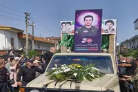 فیلم/ تشییع پیکر مطهر خلبان شهید «سلیم‌زاده» در تنکابن