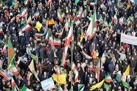 فیلم/ حرارت قیام اردبیلی‌ها در هوای سرد و بارانی