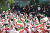 تصاویر/ برگزاری مراسم «یک پرچم یک ایران» در همدان