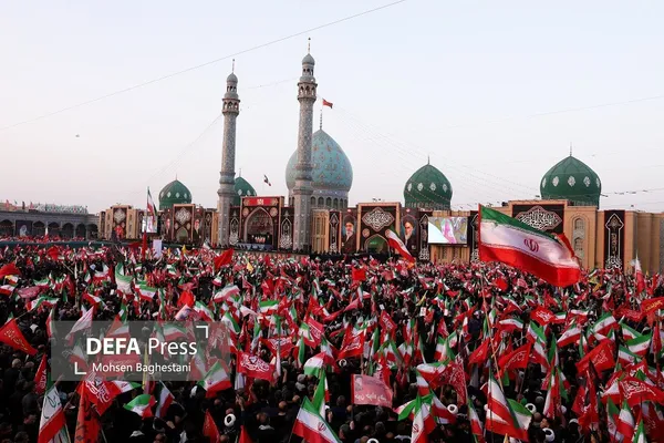 تشييع تاريخي لجثمان الإمام الشهيد في قم + فيديو وصور