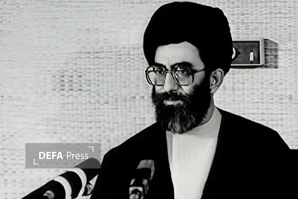 امام خامنه ای
