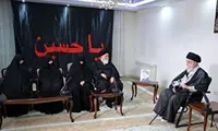 فیلم/ تصاویری جدید از حضور امام خامنه‌ای در منزل شهید رئیسی