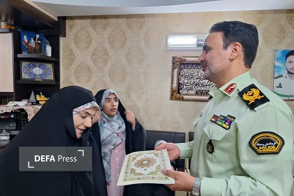 دیدار با خانواده شهدا