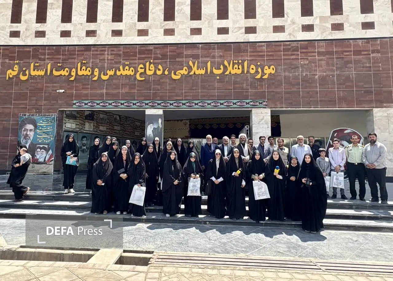 تصاویر/ همایش تقدیر از خبرنگاران دفاع مقدس در قم