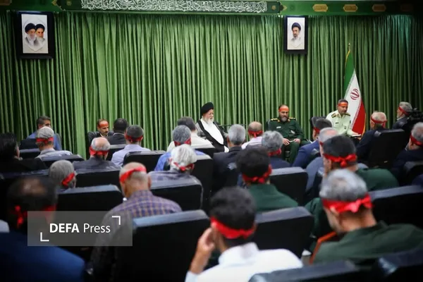 اصناف متدین از ابتدای نهضت امام خمینی(ره) در خط مقدم انقلاب بودند