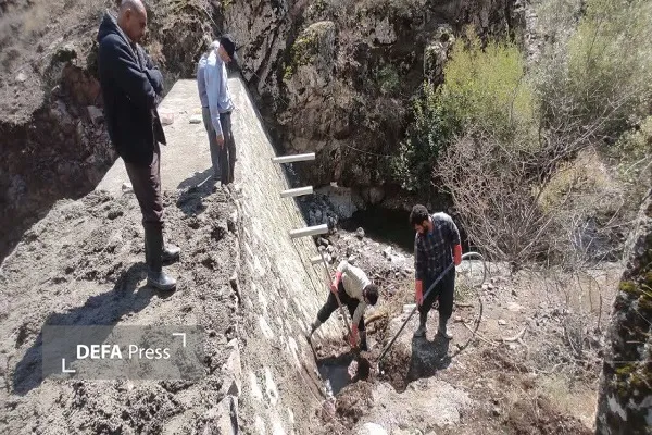 سیل‌بند اشکورات رامسر؛ روایت تلاش بی‌ادعای مردانی که در دل طبیعت می‌سازند