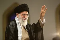 کمک ۵ میلیارد تومانی امام خامنه‌ای برای آزادی زندانیان نیازمند