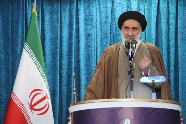 مسئولان برای شکوفایی فعالیت‌های اقتصادی با تمام توان تلاش کنند