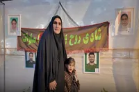 فیلم/ روایت مقاومت با رنگ و قلم در نمایشگاه خیابانی کرمانشاه