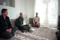 تصاویر/ تجلیل از خانواده مرزبان شهید «بیژن زارعیان» در شهرستان بانه