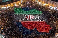 مردم؛ قدرتی فراتر از دستگاه‌های اجرایی در صحنه انقلاب و امنیت ملی