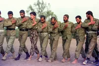 الگوی عاشورایی «دفاع مقدس» از نظریه تا میدان نبرد