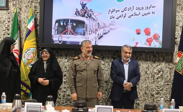 فیلم/ نشست «روایت مادرانه»؛ تبیین نقش بانوان در دفاع مقدس