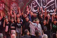 تصاویر/ عزاداری زنجانی‌ها در مجاورت مزار شهید گمنام