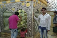 تلاش شهید مدافع حرم برای حفظ احترام مادرش/ سیدمصطفی کاملاً یک جوان امروزی بود