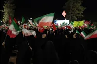 تصاویر/ تداوم حضور گسترده مردم بیرجند در میدان شهید رئیسی 