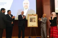 «خدمات متقابل اسلام و ایران» به زبان اندونزیایی رونمایی شد+ تصاویر