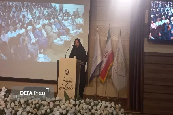 باور‌های نسل آینده در خانواده و روابط انسانی و فرهنگ جامعه ساخته می‌شود