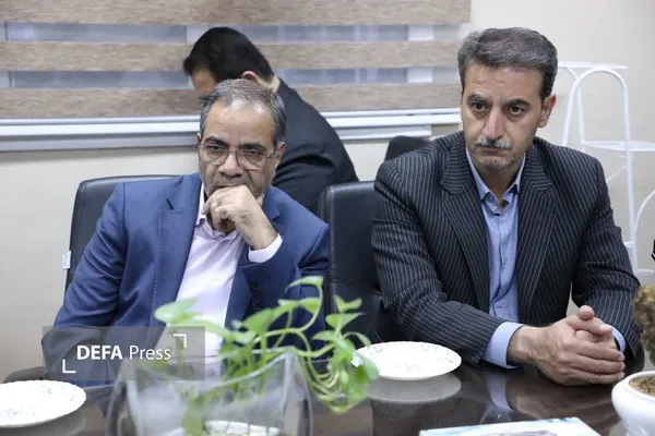 دفاع پرس یزد