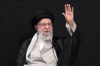 تغییر زمان مجلس ختم رهبر شهید از سوی آیت‌الله مکارم شیرازی