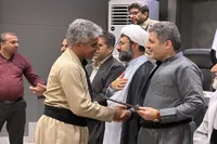 کارمندان ویترین عملکرد دولت و چهره واقعی نظام اداری هستند