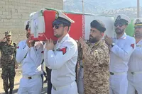 تشییع پیکر سرباز شهید مدافع وطن در دزپارت خوزستان