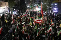 فیلم/ موج حضور مردمی در خیابان‌های کرج ادامه دارد