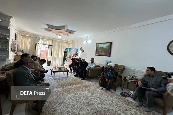 دیدار با خانواده شهید