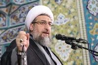 مردم با حضور در میدان اجازه جولان به دشمنان نمی‌دهند