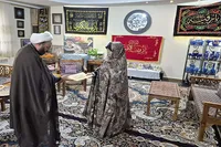 دیدار مسئولان مهرشهر کرج با خانواده شهید مدافع حرم «عبدالرشید رشوند»
